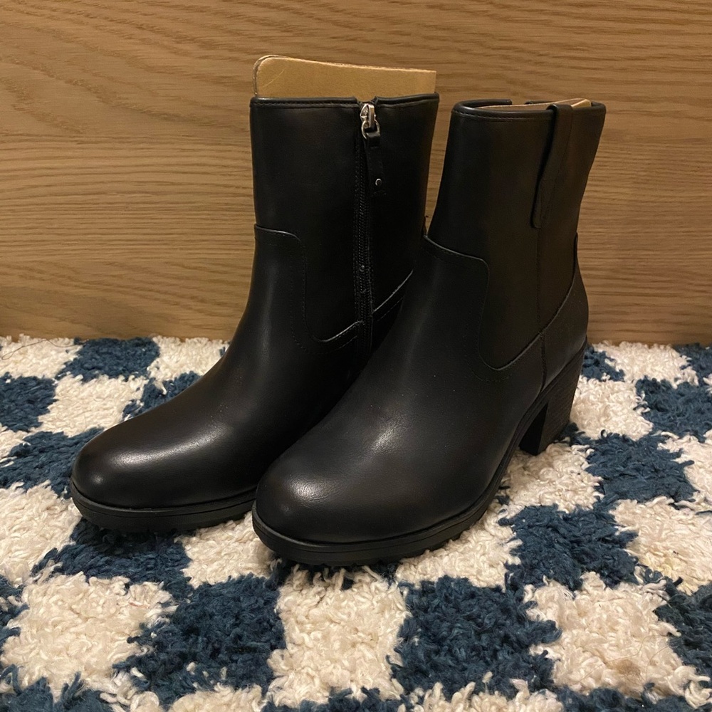NWOT Dr. Scholls Boots